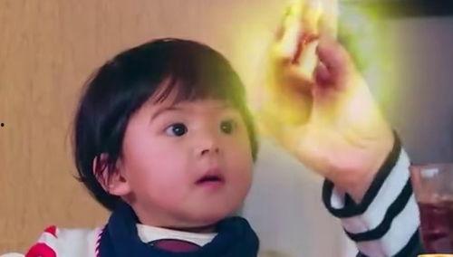 贾静雯的表情包,笑出腹肌的治愈瞬间